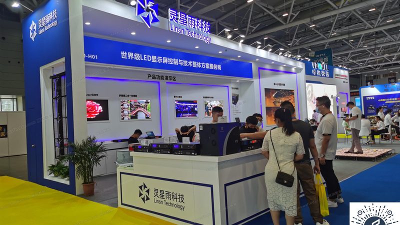 首先，要选择一家具有相关资质的搭建公司。这包括但不限于以下方面：